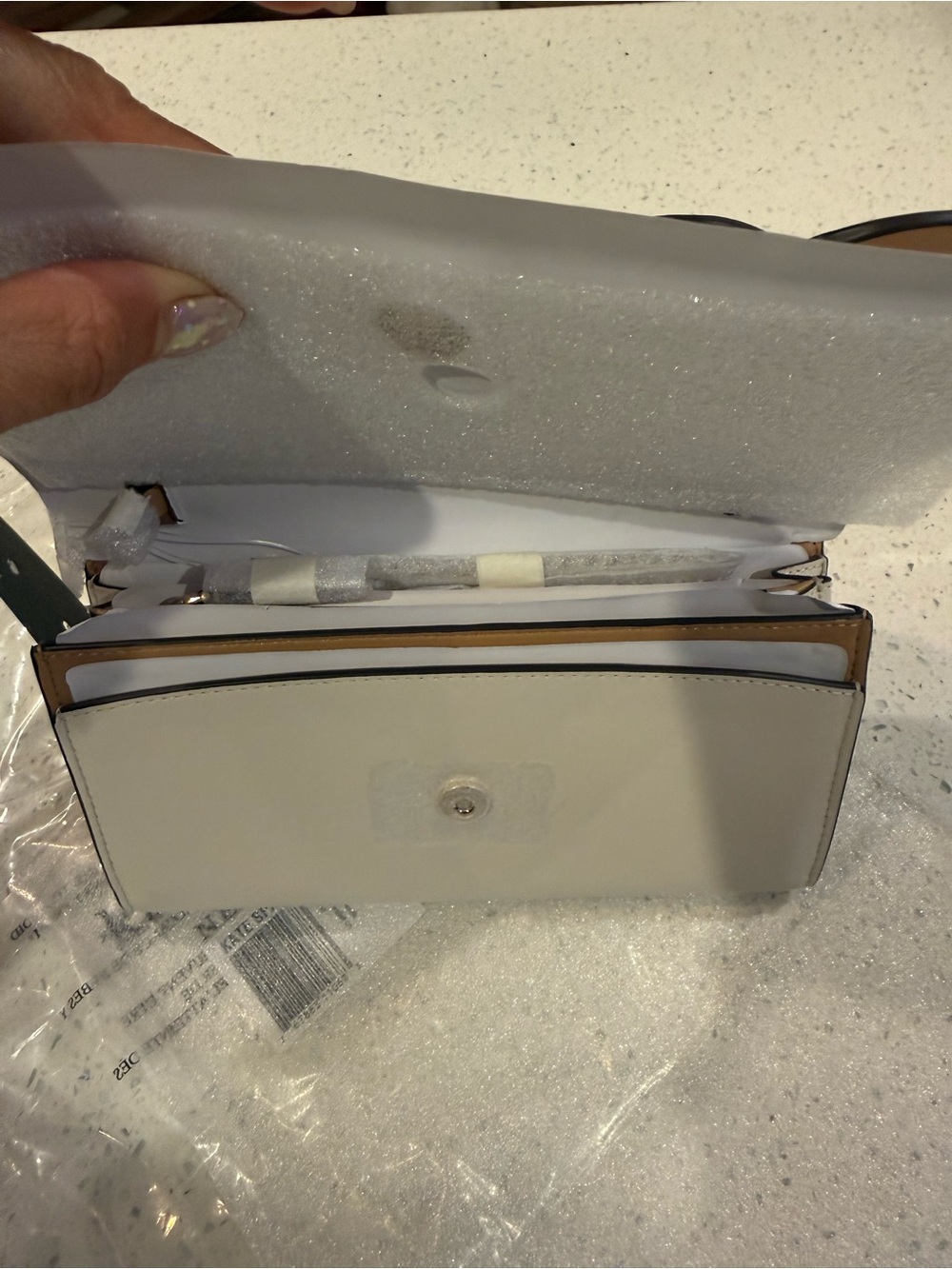 kate spade Parchment Scalloped Leather Wallet in Cream